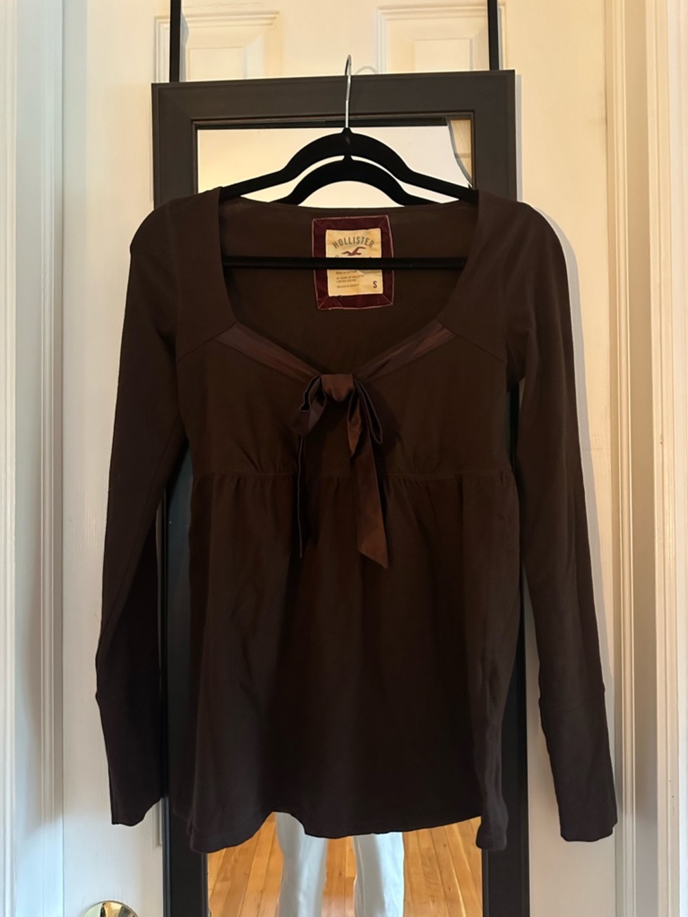 Hollister Long-Sleeve Brown Babydoll Top size small